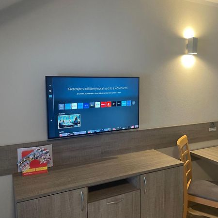 Apartmany Vera Bešeňová Екстериор снимка